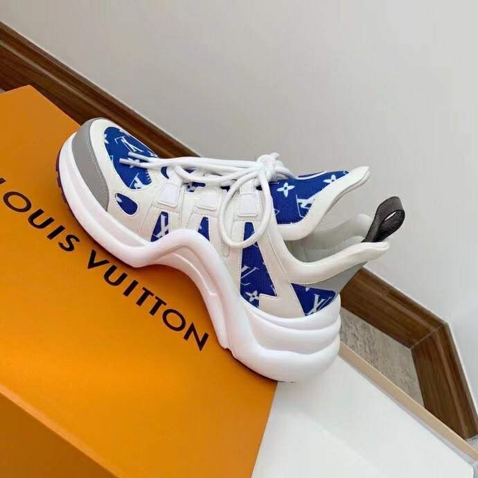 Picture of Louis Vuitton Shoes _SKULVsz35-41mnf011117704